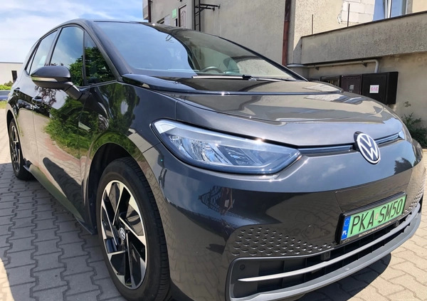 Volkswagen ID.3 cena 95700 przebieg: 54000, rok produkcji 2021 z Rymanów małe 781